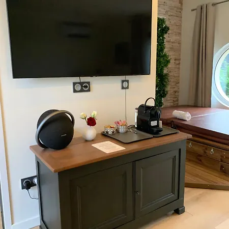 Romantique Avec Jacuzzi Privee Gæstehus