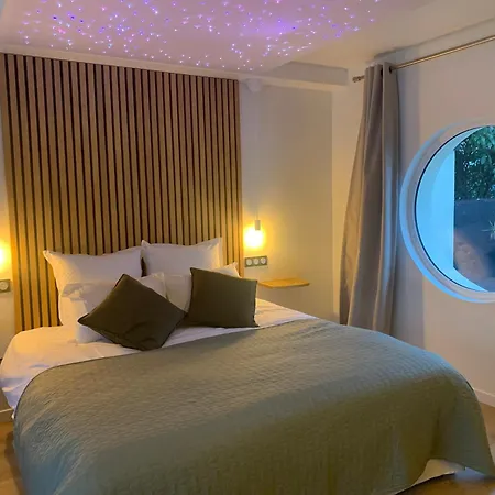 Guest house Romantique Avec Jacuzzi Privee