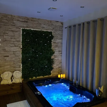 Romantique Avec Jacuzzi Privee Messy