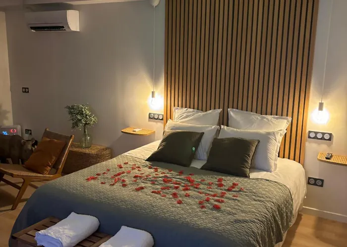 Romantique Avec Jacuzzi Privée 3* Messy